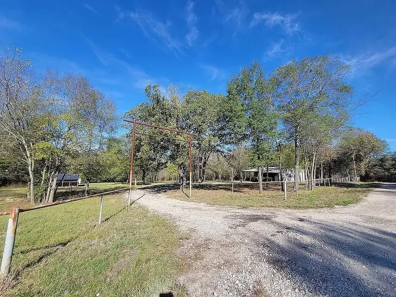 551 Vz County Road 1909, Edgewood, TX 75117