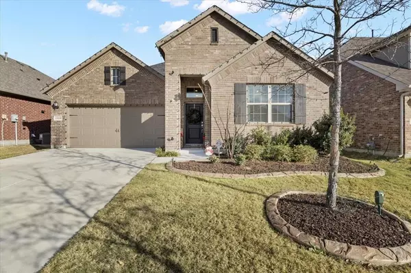 8124 Pistache Avenue, Fort Worth, TX 76131