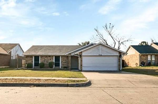 709 Southridge Court, Grand Prairie, TX 75052