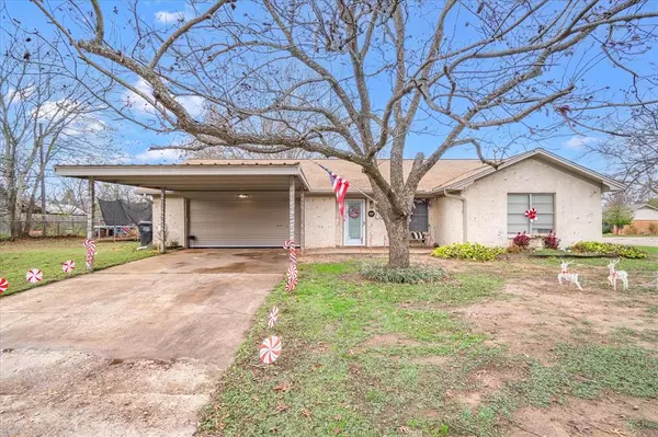 400 Webb Avenue, Teague, TX 75860