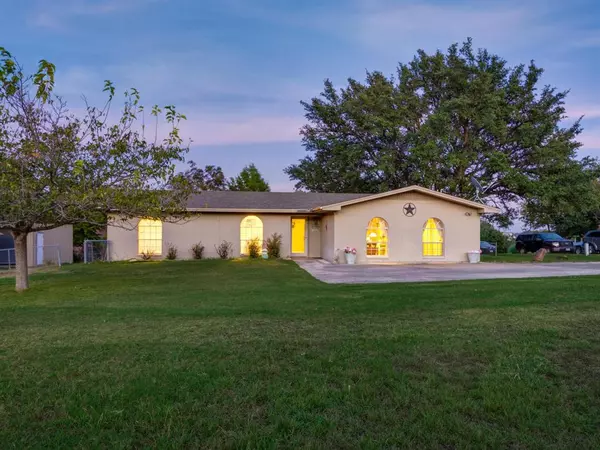 1007 Sheppard Lane, Lampasas, TX 76550