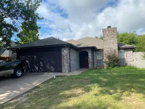 10253 Sunset View Drive, Fort Worth, TX 76108