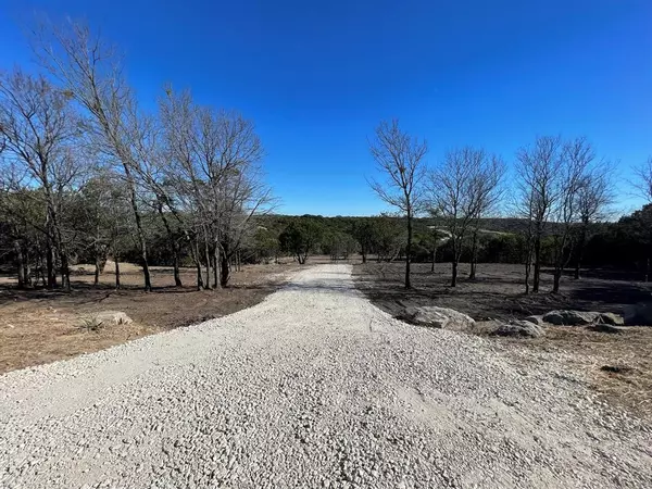 345 Pinnacle Court, Bluff Dale, TX 76433