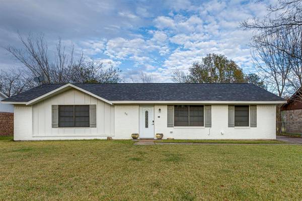 856 Beverly Drive, Terrell, TX 75160