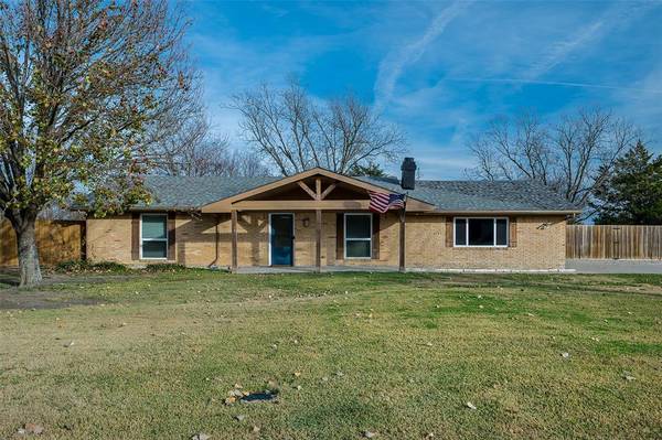 19 Hillview Drive, Heath, TX 75032