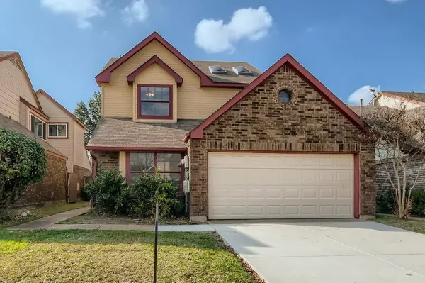 2072 Sundance Court, Lewisville, TX 75067