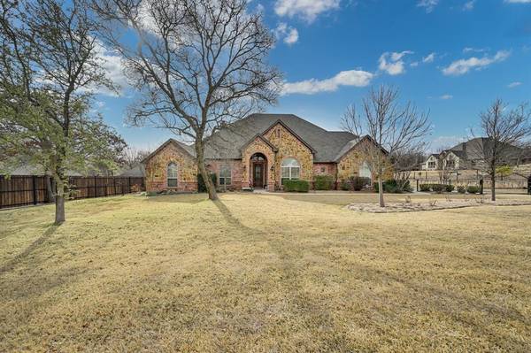 104 Silver Hill Court, Lakeside, TX 76108