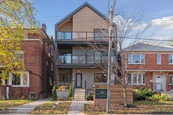 112 Walmer RD #4, Toronto C02, ON M5R 2X7