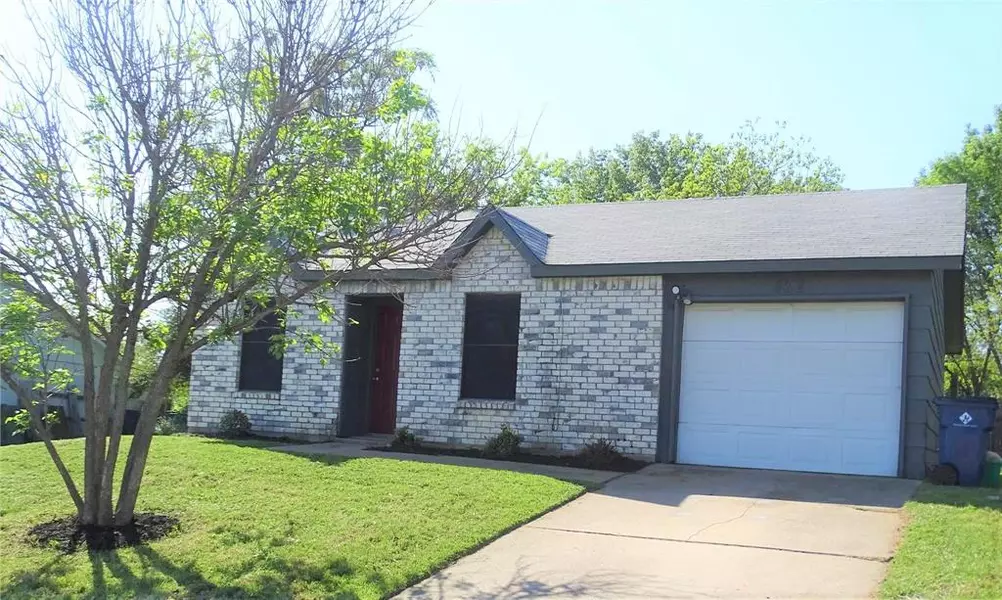 632 Black Hills Drive, Burleson, TX 76028