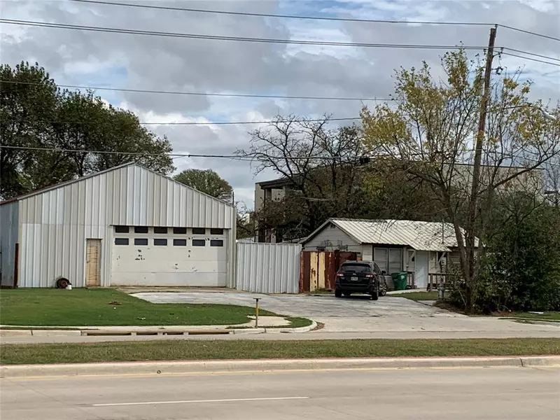 2019 Fort Worth Drive, Denton, TX 76205