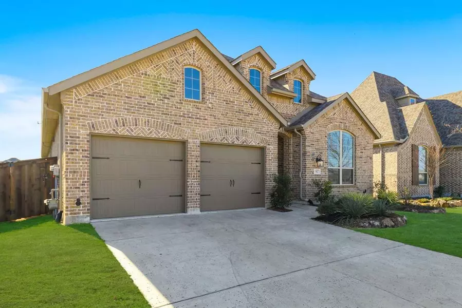 812 Heron Creek Pass, Mckinney, TX 75071