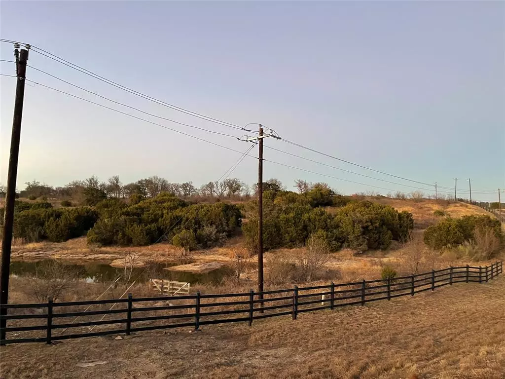 Graford, TX 76449,910 Cinnamon Teal