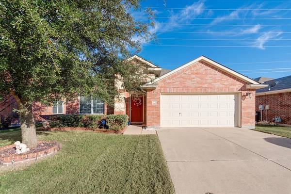 15628 Gatehouse Drive, Fort Worth, TX 76262