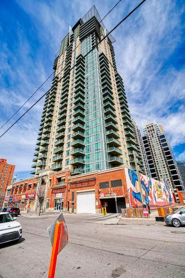 210 15 AVE Southeast #3007, Calgary, AB T2G 0B5