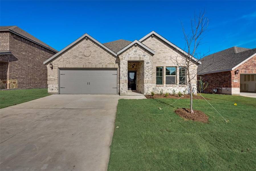 2124 Sun Star Drive, Haslet, TX 76052