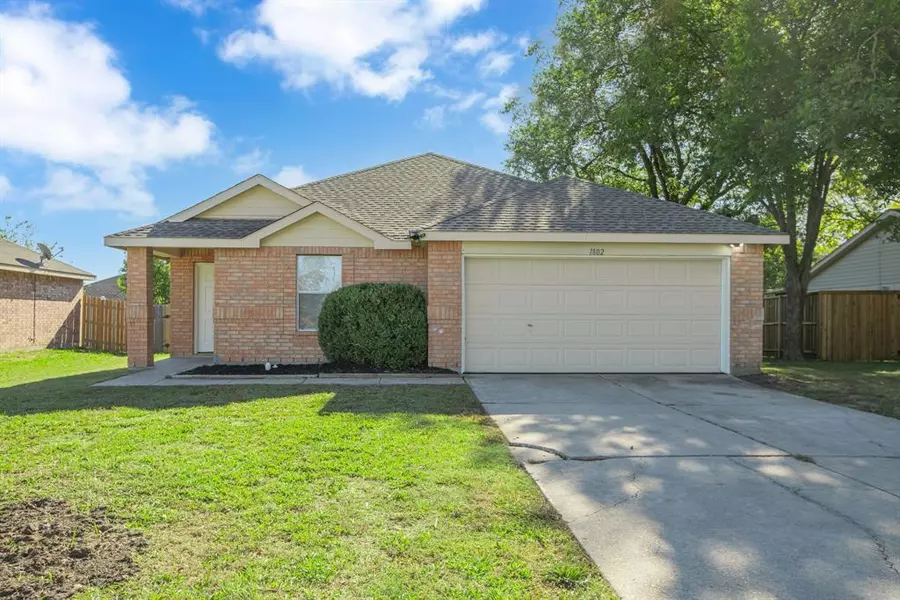 1802 Willowbrook Drive, Terrell, TX 75160