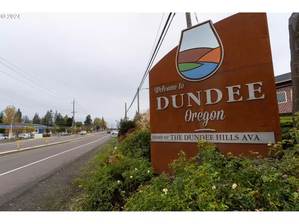 Dundee, OR 97115,179 N HIGHWAY 99W