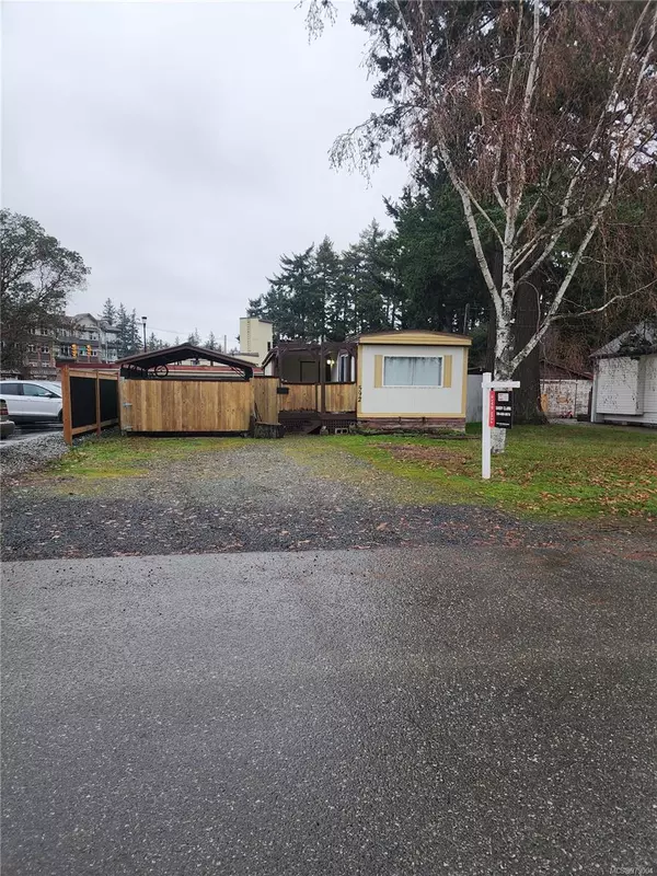 Colwood, BC V9C 1K1,592 Heatherly Rd