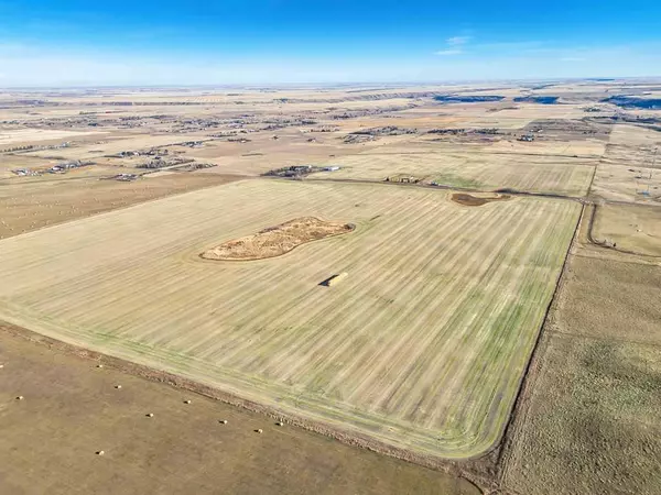 96 Street East  (West Parcel 140.2 Acres), Rural Foothills County, AB T1S 3Y6