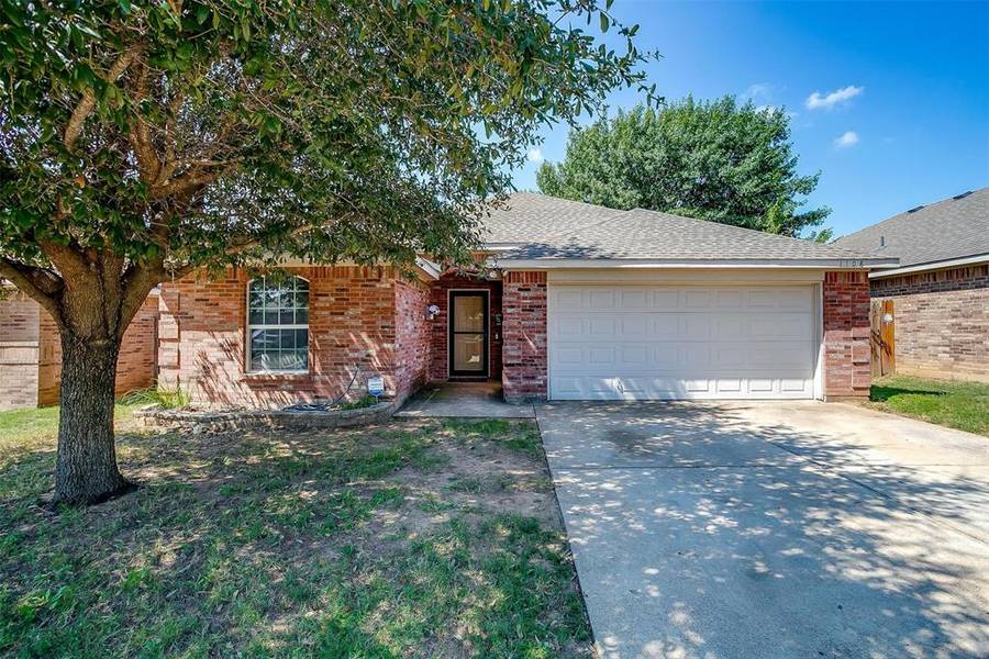 1108 Monticello Drive, Azle, TX 76020