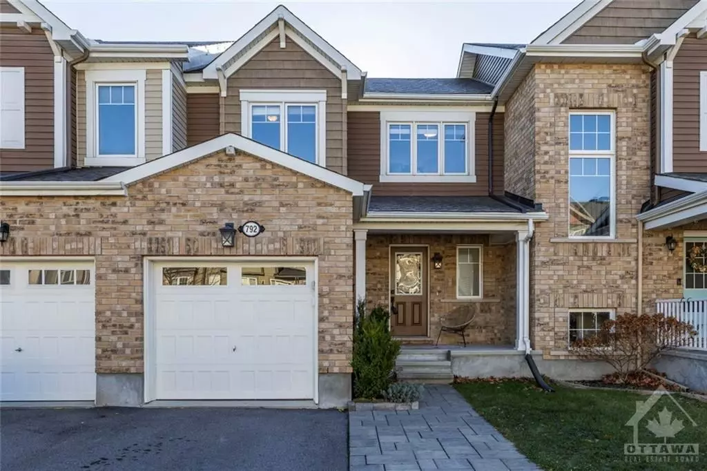 Barrhaven, ON K2J 0T3,792 MAYFLY CRES