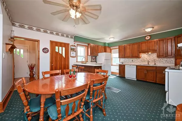 Toledo, ON K0E 1Y0,58 KITLEY BASTARD RD