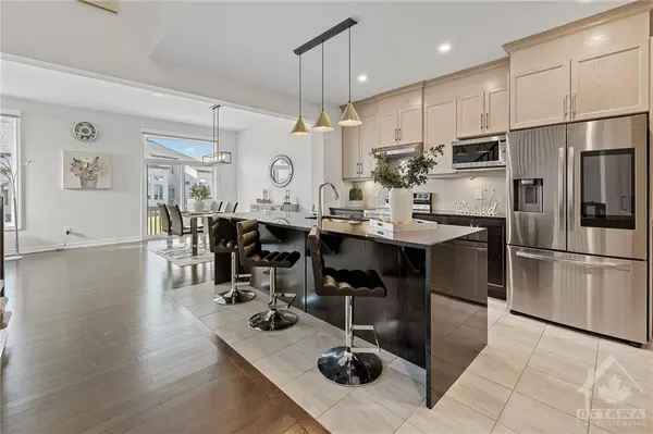 Ottawa, ON K1X 0J5,62 VICEROY Mews