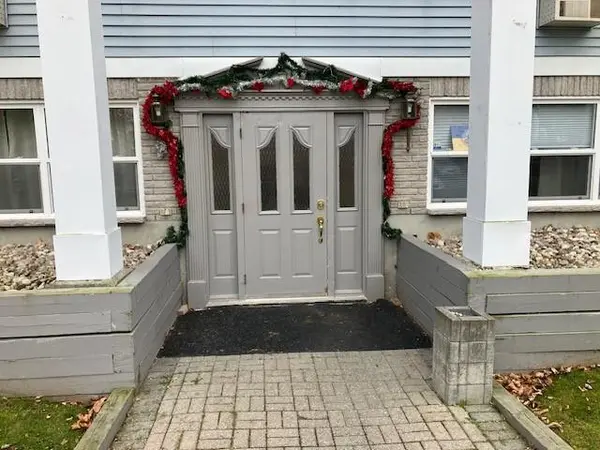 Cornwall, ON K6J 1J3,1424 SECOND ST W #305