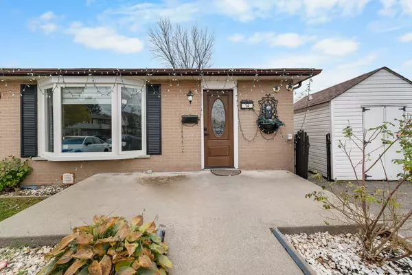 14 Fontaine CT, Brampton, ON L6T 3J2