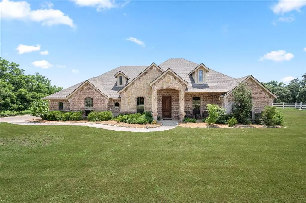 Azle, TX 76020,5809 Maple Valley Drive