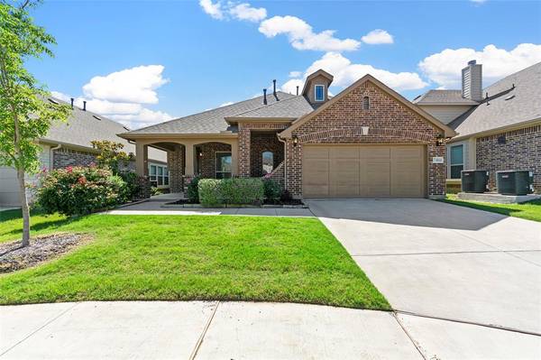 7404 Hawthorne Way, Little Elm, TX 76227