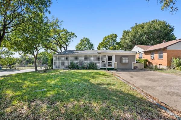 3551 Utah Avenue,  Dallas,  TX 75216