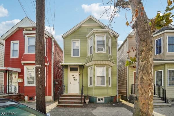 31 Marne St,  Newark City,  NJ 07105