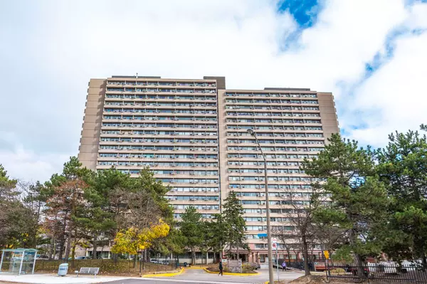 100 Leeward Glenway #908, Toronto C11, ON M3C 2Z1