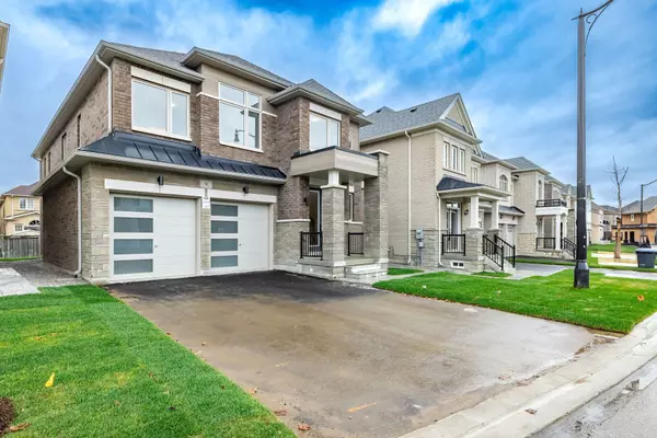 Brampton, ON L6P 4R6,9 Dolomite DR