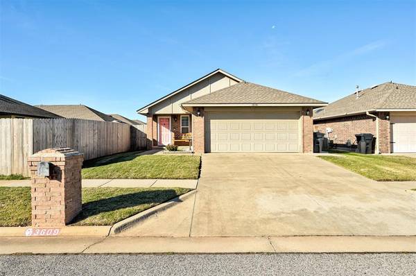 3609 Green Apple Place, Moore, OK 73160