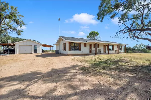 Llano, TX 78643,136 Valley View Circle