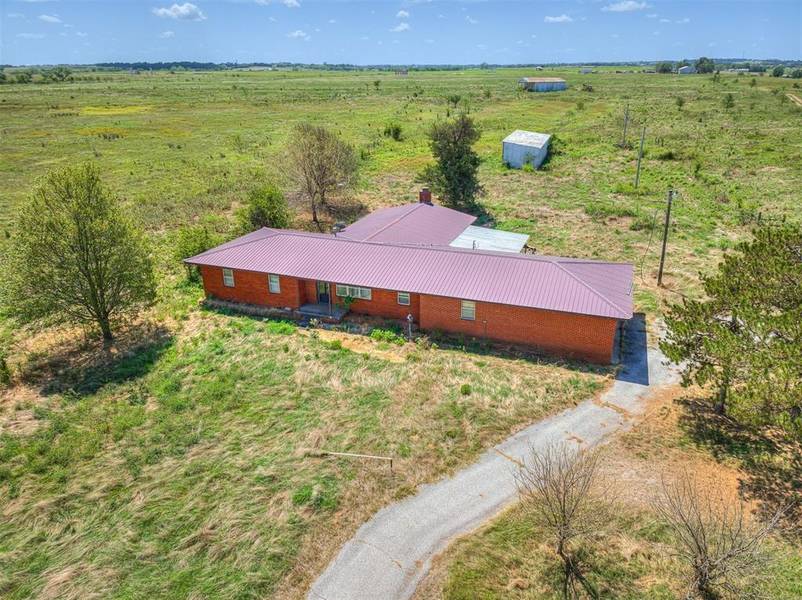 17262 E County Road 1525, Lindsay, OK 73052