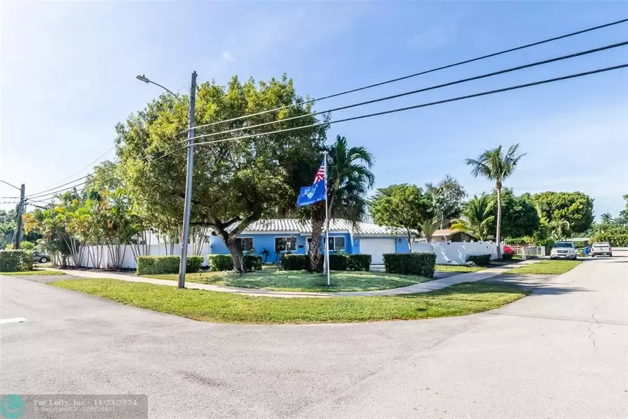 832 NE 16th Pl, Fort Lauderdale, FL 33305