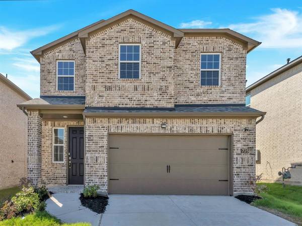 725 Amenduni Lane, Anna, TX 75409