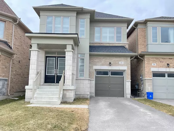 32 Falconridge TER, East Gwillimbury, ON L9N 0R2