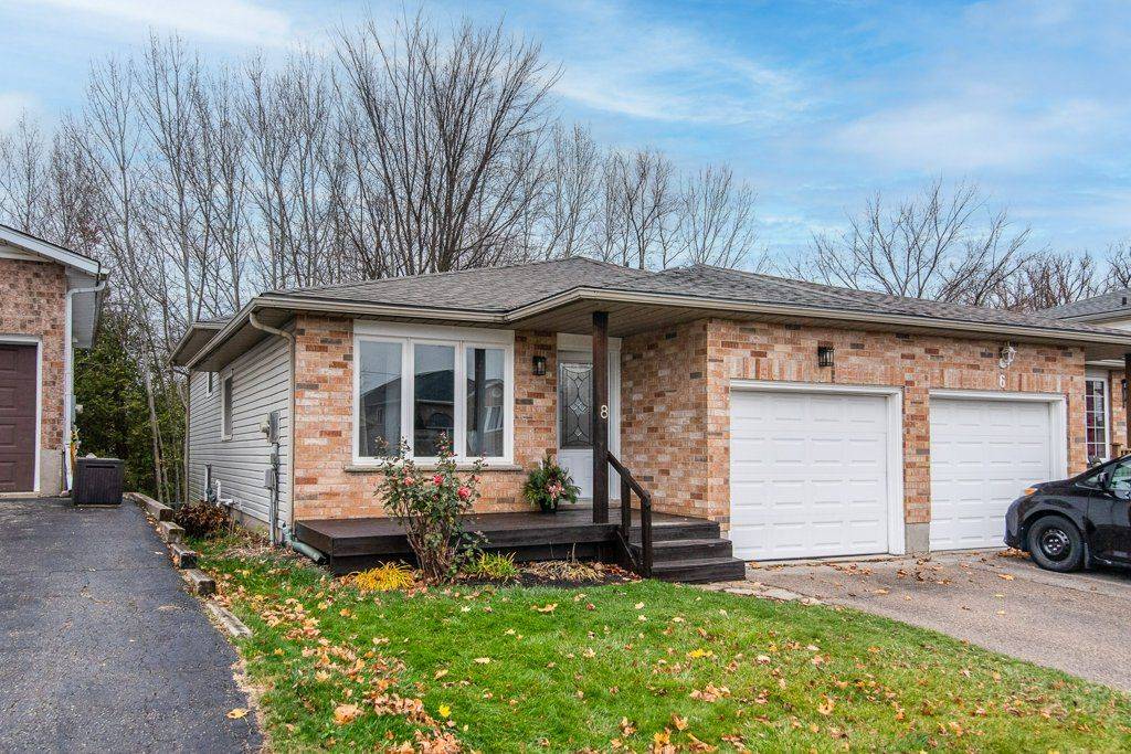 Kitchener, ON N2N 3J7,8 DAWN RIDGE DR