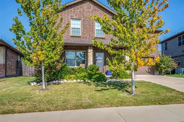 3105 Spotted Fawn Drive, Fort Worth, TX 76108