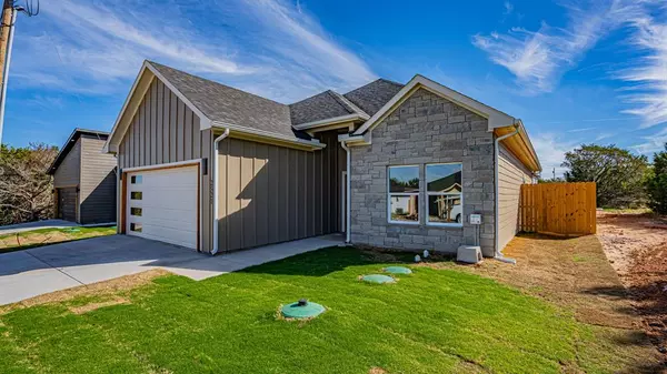 2521 Centaurus Way, Granbury, TX 76048