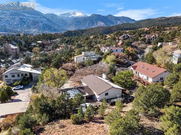 Manitou Springs, CO 80829,7 Escondido Valle