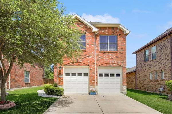 3837 Weatherstone Drive, Fort Worth, TX 76137