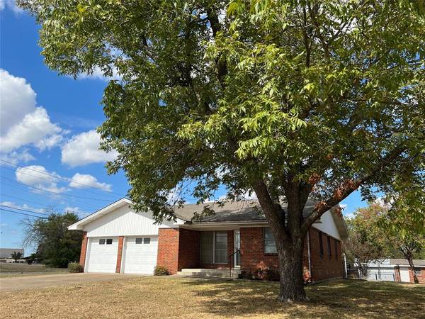 3212 Bonham Street, Greenville, TX 75402