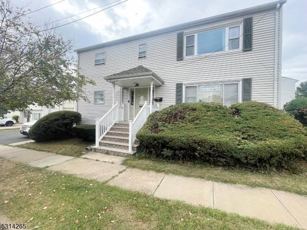 43 Orchard St, Carteret Boro, NJ 07008