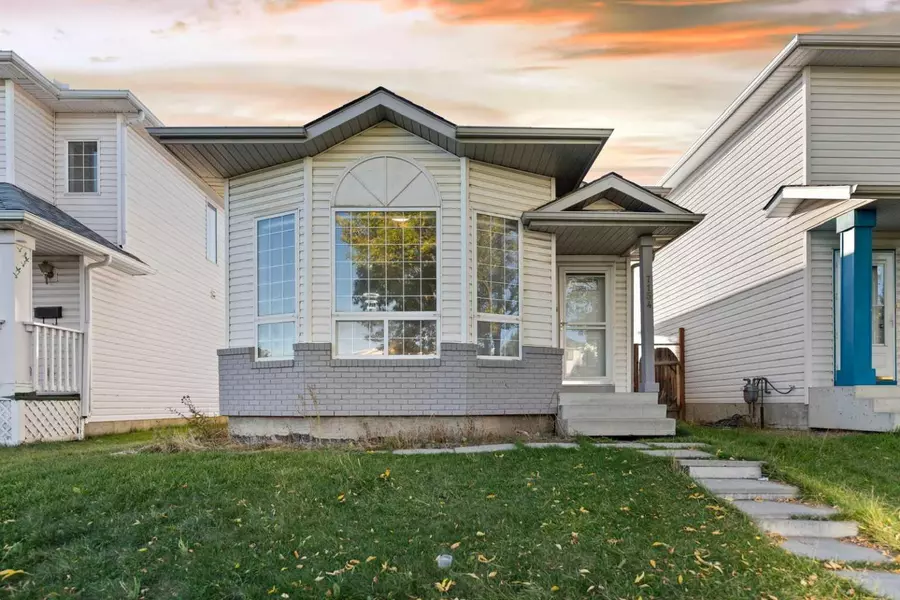 7154 Laguna WAY Northeast, Calgary, AB T1Y 7B2