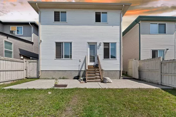 Calgary, AB T3J 5C6,167 Saddlehorn Close NE